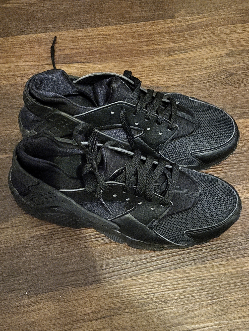 Nike Kids Black Low-Top Running Sneakers Size Us 7y